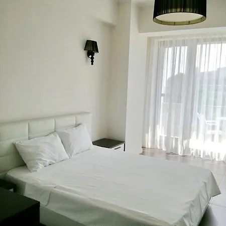 Sara Apartament Mamaja